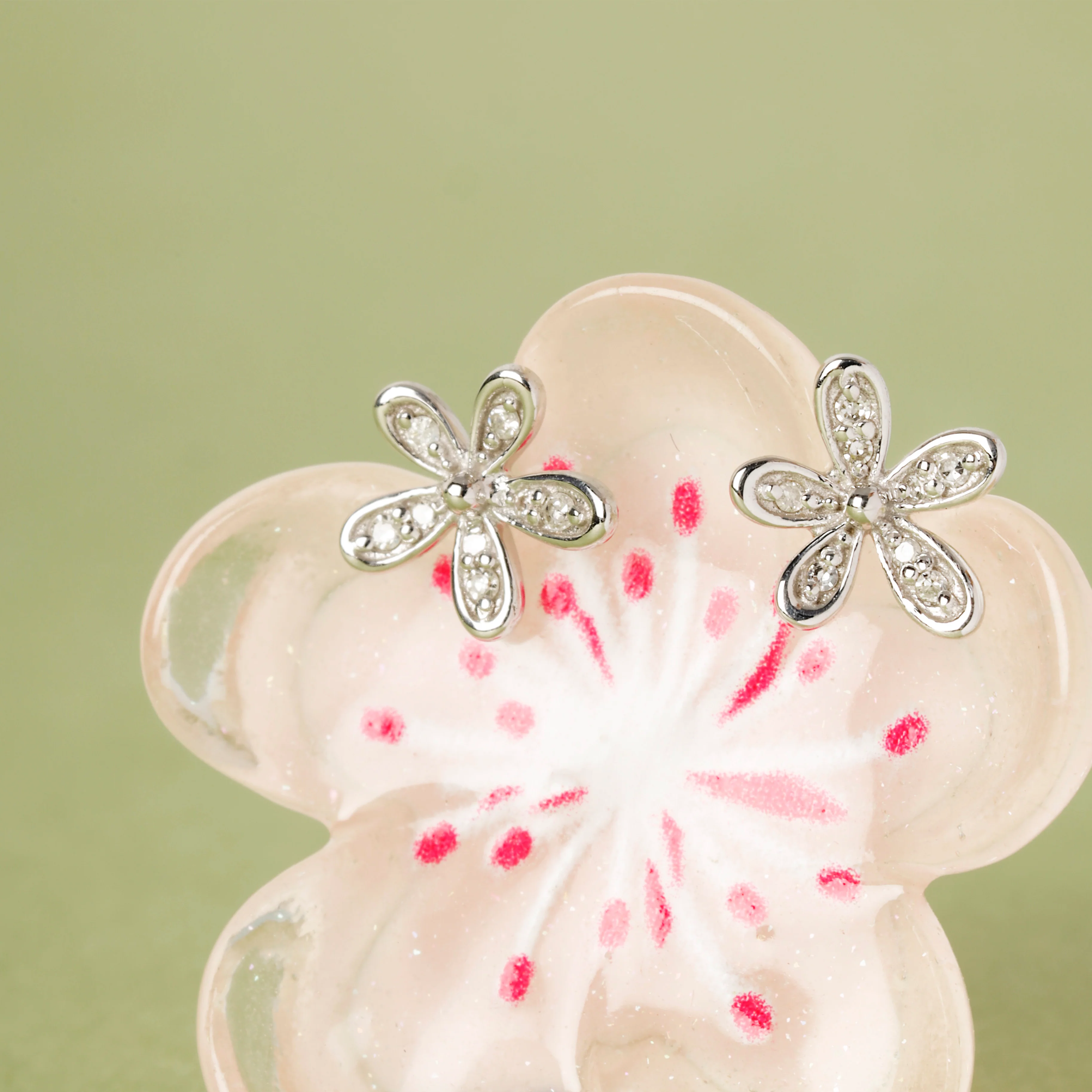 14K Solid Gold Floraison Pavé Diamond Stud Earrings