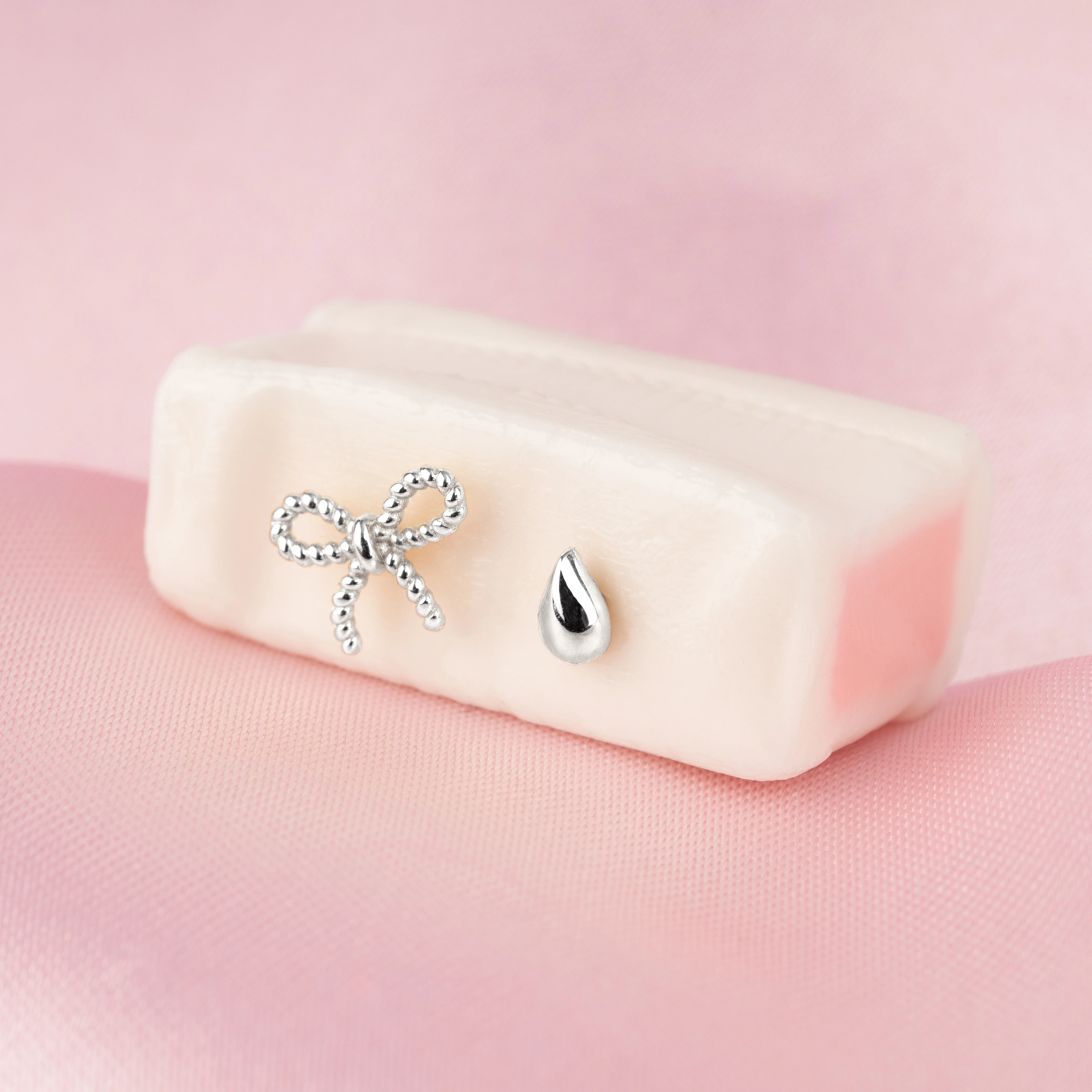 14K Solid Gold Micro Drip Flatback Earring