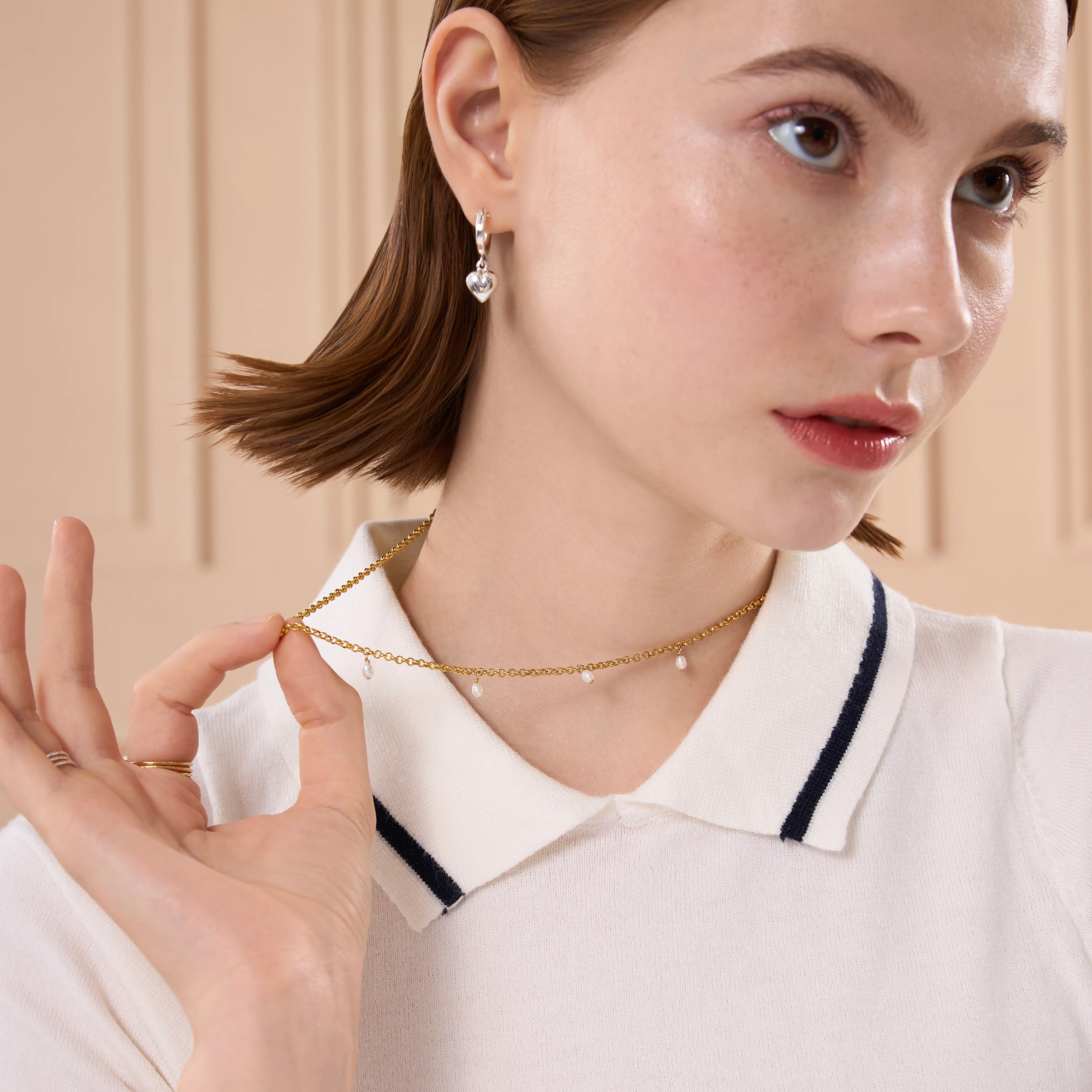 Tiny Pearly Rolo Chain Choker