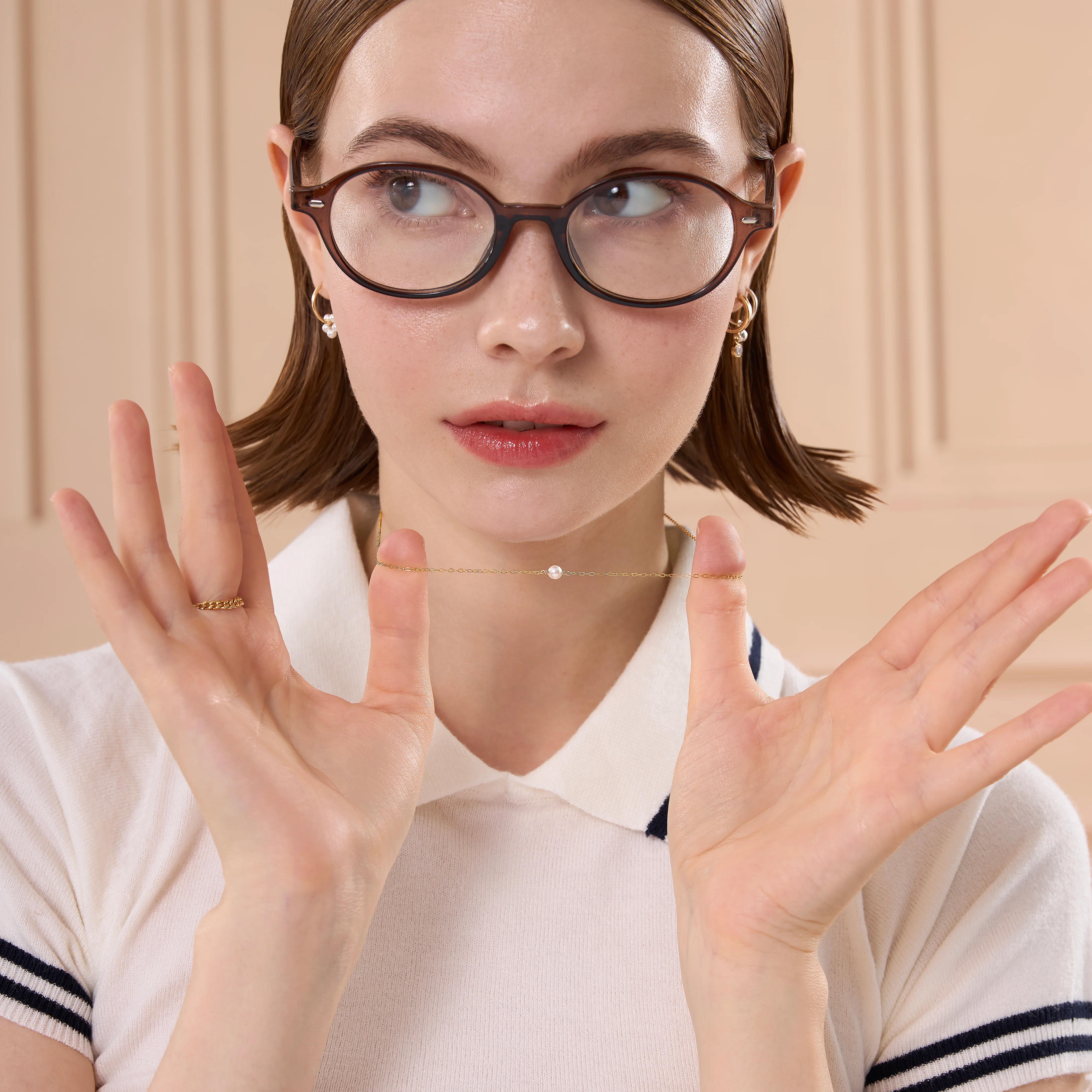 Minimal Round Pearl Necklace