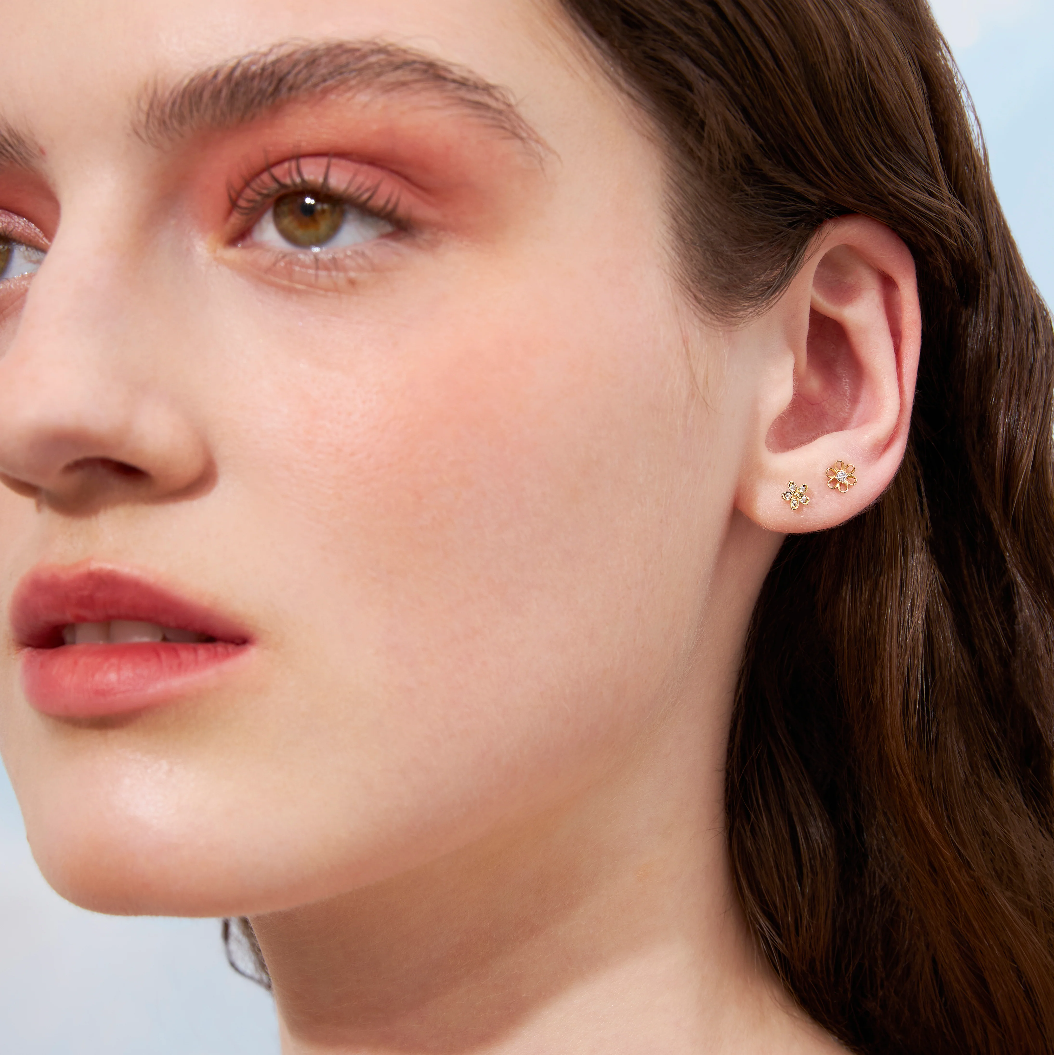 14K Solid Gold Daisy Flower Flatback Earring