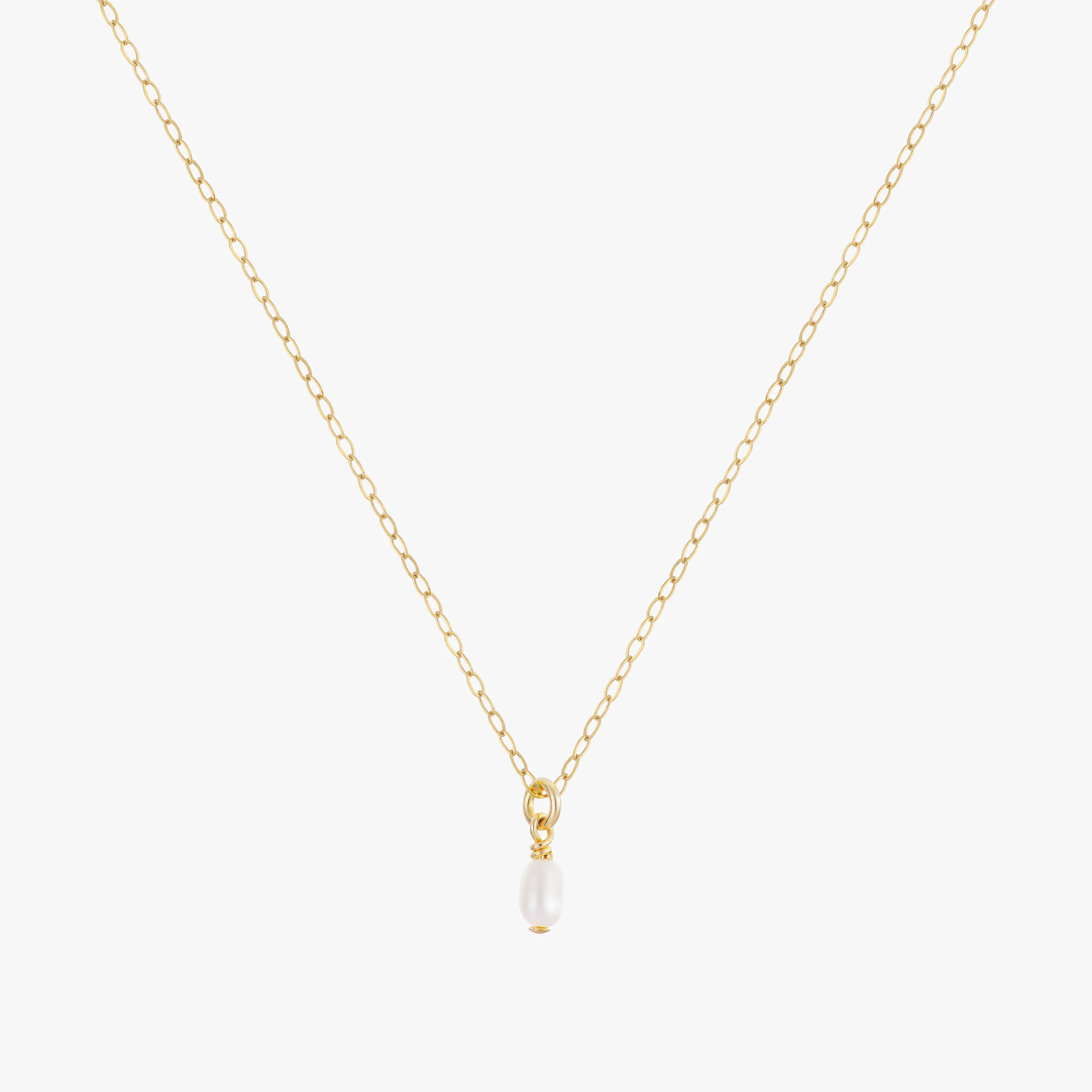 Minimal Water Pearl Necklace